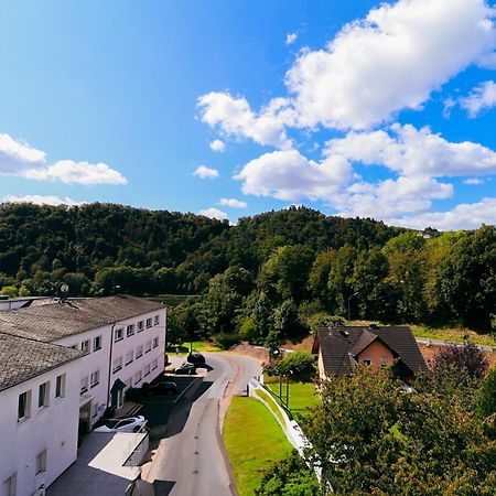 Moderne Fewo Sky Netflix Terrasse Burgblick Boxspringbett Waschtrockner Bullay Exteriör bild